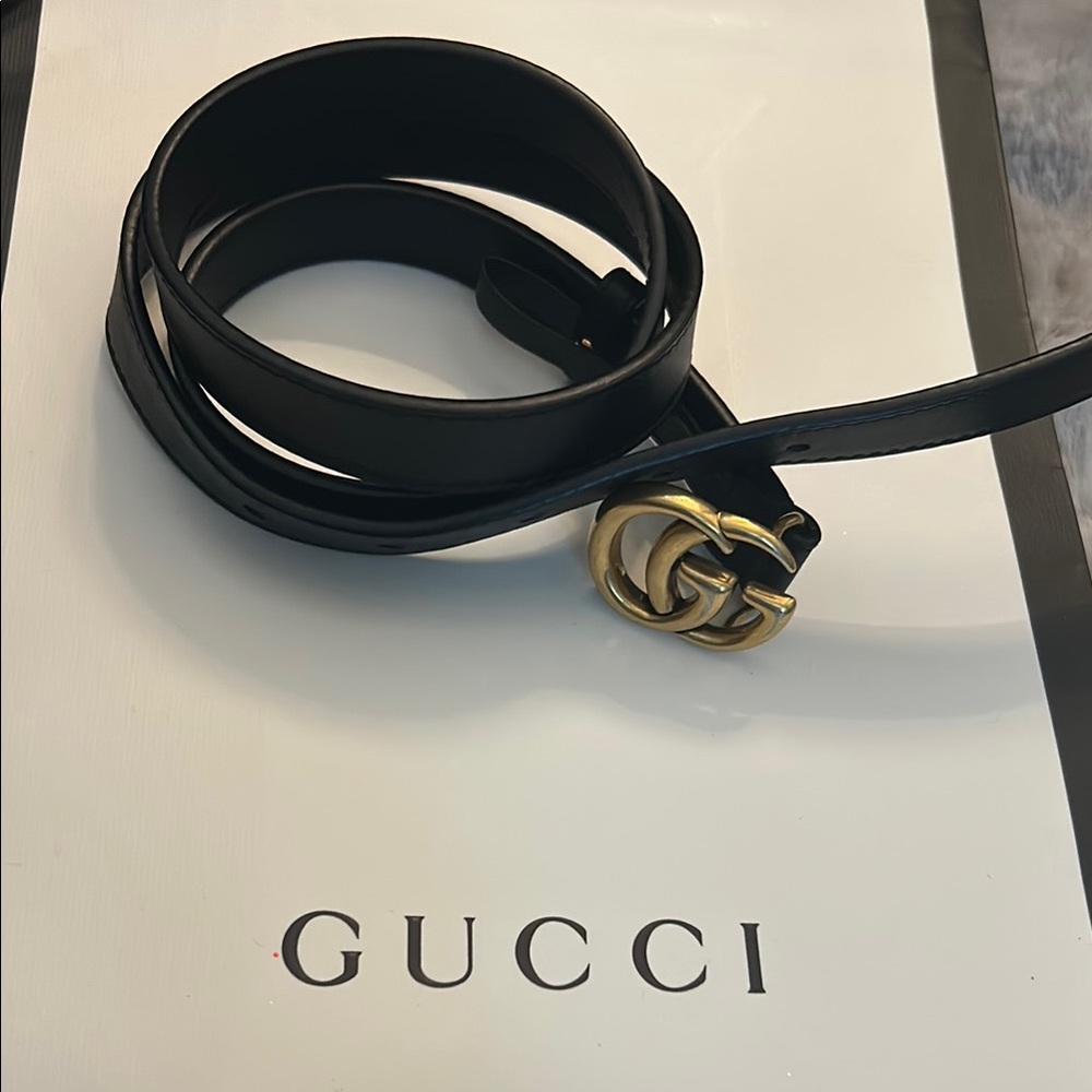 Gucci skinny belt